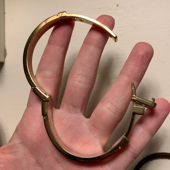 Michael Kors bangle - Picture 6 of 7